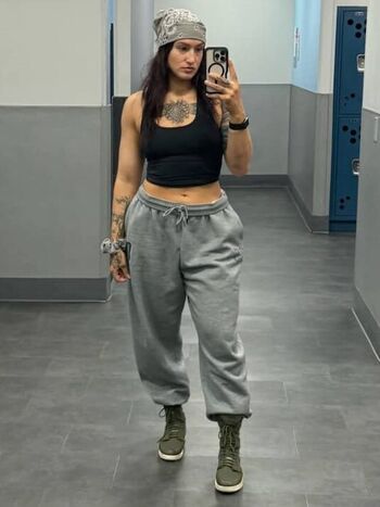 Kris statlander page leaked private photo uncensored HD quality