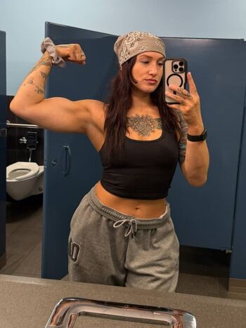 Kris statlander page leaked private photo uncensored HD quality