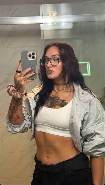 Kris statlander page leaked private photo uncensored HD quality