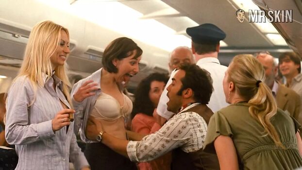 Kristen schaal page leaked private photo uncensored HD quality