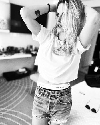 Kristen stewart  page leaked private photo uncensored HD quality