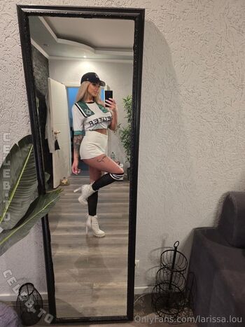 Larissa lou  page leaked private photo uncensored HD quality