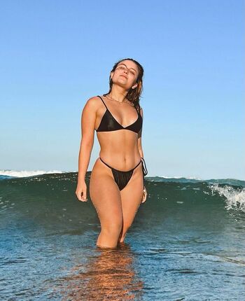 Larissa manoela page leaked private photo uncensored HD quality