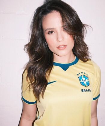 Larissa manoela page leaked private photo uncensored HD quality