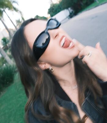 Larissa manoela page leaked private photo uncensored HD quality