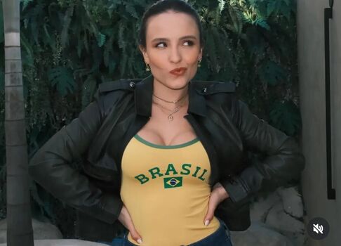 Larissa manoela page leaked private photo uncensored HD quality