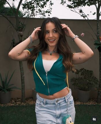 Larissa manoela page leaked private photo uncensored HD quality