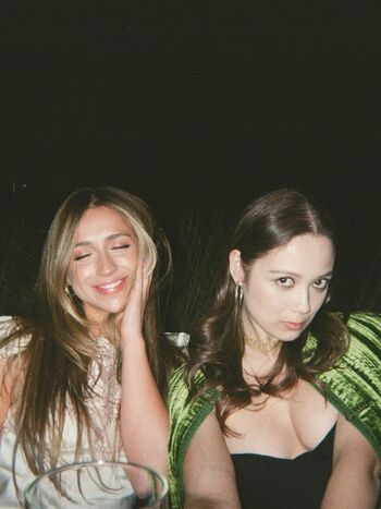 Laufey lin page leaked private photo uncensored HD quality