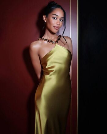 Laura harrier page leaked private photo uncensored HD quality