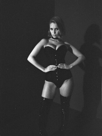 Laura oganessian page leaked private photo uncensored HD quality