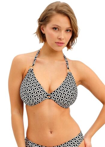 Laura oganessian page leaked private photo uncensored HD quality