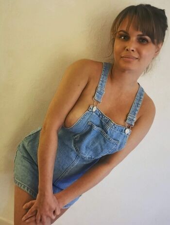 Laura woodford leaked private photo uncensored HD quality