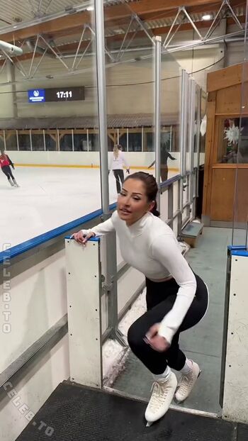 Lauralianajane page leaked private photo uncensored HD quality