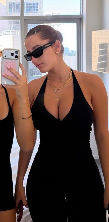 Lauramjj page leaked private photo uncensored HD quality