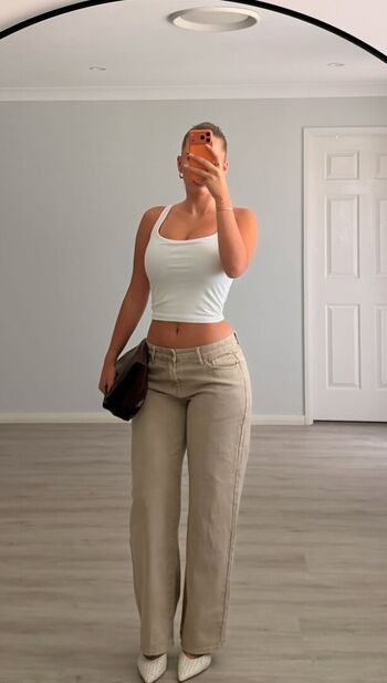 Lauramjj page leaked private photo uncensored HD quality