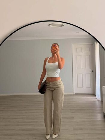 Lauramjj leaked private photo uncensored HD quality