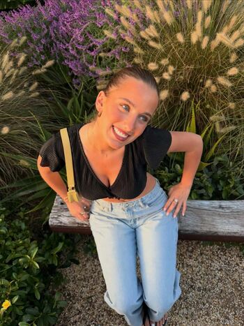 Lauramjj leaked private photo uncensored HD quality