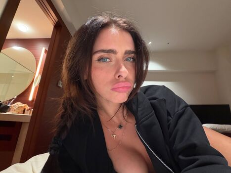 Lauren hamden  page leaked private photo uncensored HD quality
