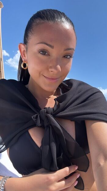 Layah heilpern leaked private photo uncensored HD quality