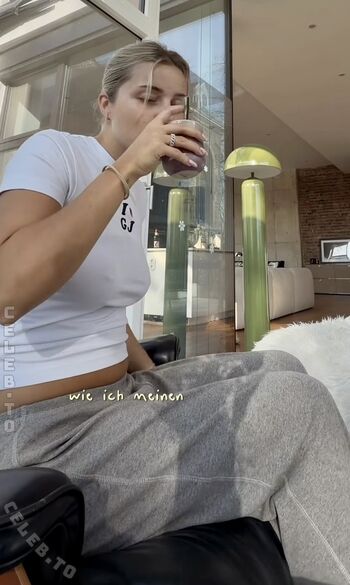 Lea breuer page leaked private photo uncensored HD quality