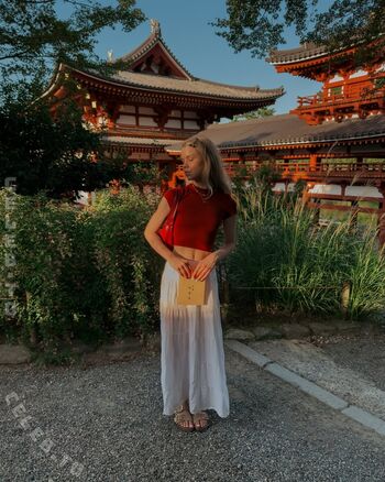 Lea peach  page leaked private photo uncensored HD quality