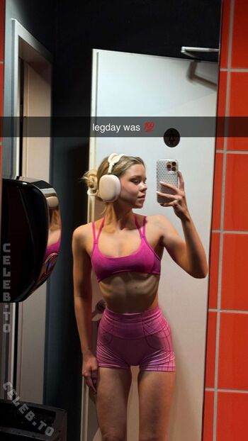 Lea peach leaked private photo uncensored HD quality