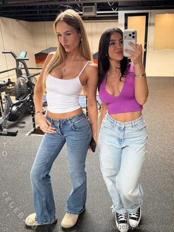 Lena the plug  page leaked private photo uncensored HD quality