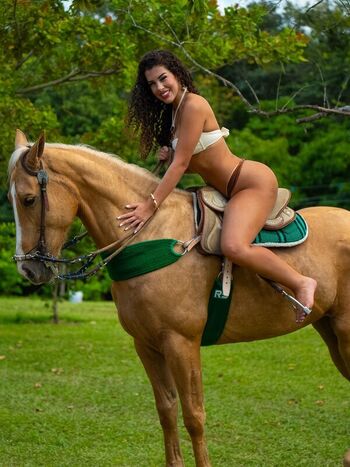Leticia disher vieira page leaked private photo uncensored HD quality