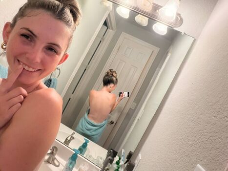 Lexi smith leaked private photo uncensored HD quality