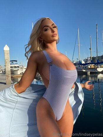 Lindsay pelas page leaked private photo uncensored HD quality