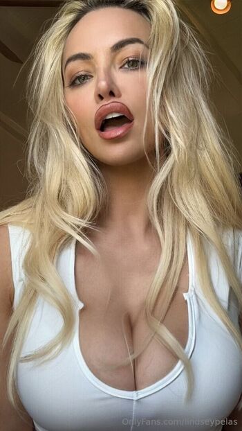 Lindsey pelas  page leaked private photo uncensored HD quality