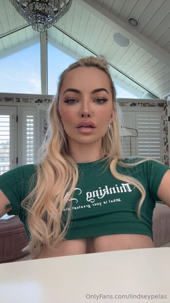 Lindsey pelas  page leaked private photo uncensored HD quality