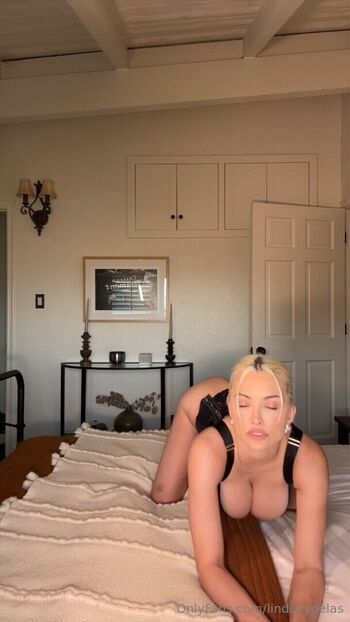 Lindsey pelas  page leaked private photo uncensored HD quality