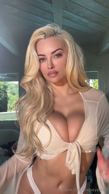 Lindsey pelas leaked private photo uncensored HD quality
