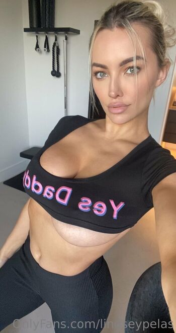 Lindsey pelas leaked private photo uncensored HD quality