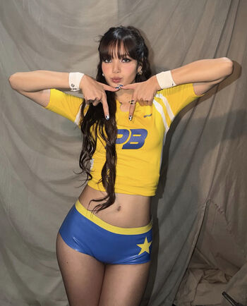 Lisa manoban leaked private photo uncensored HD quality