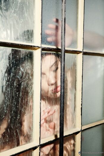 Little caprice  page leaked private photo uncensored HD quality