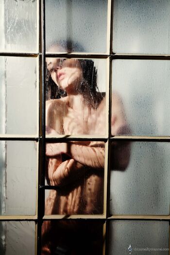 Little caprice  page leaked private photo uncensored HD quality