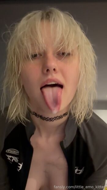 Little emo kitten page leaked private photo uncensored HD quality
