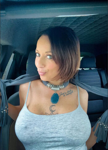 Livina officiel leaked private photo uncensored HD quality