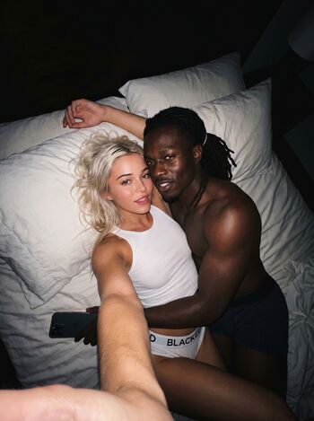 Livvy dunne  page leaked private photo uncensored HD quality