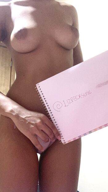 Lizpacksunic leaked private photo uncensored HD quality