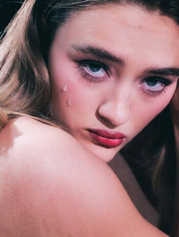 Lizzy greene  page leaked private photo uncensored HD quality