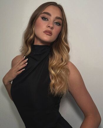Lizzy greene  page leaked private photo uncensored HD quality