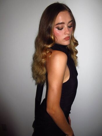 Lizzy greene  page leaked private photo uncensored HD quality