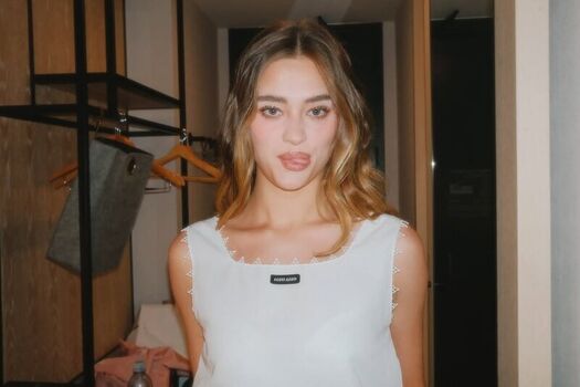 Lizzy greene leaked private photo uncensored HD quality