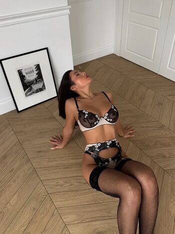 Lola kimchi page leaked private photo uncensored HD quality