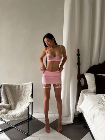 Lola kimchi page leaked private photo uncensored HD quality