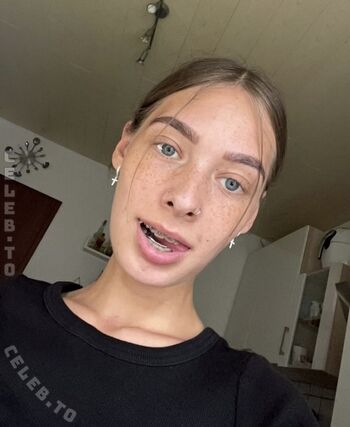 Lucywhoelse page leaked private photo uncensored HD quality
