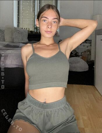 Lucywhoelse page leaked private photo uncensored HD quality